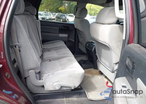 2009 Toyota Sequoia Sr5 4.7L V8 z USA, uszkodzony, nr VIN 5TDBT64A49S000647